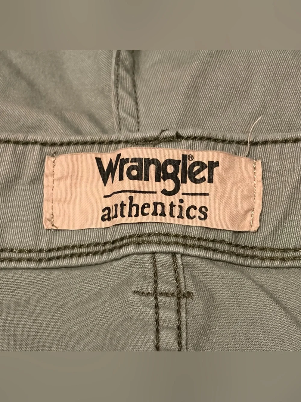 Wrangler Authentic Cargo Shorts Men's Size 48 Green Flat Front Outdoors (48x10)